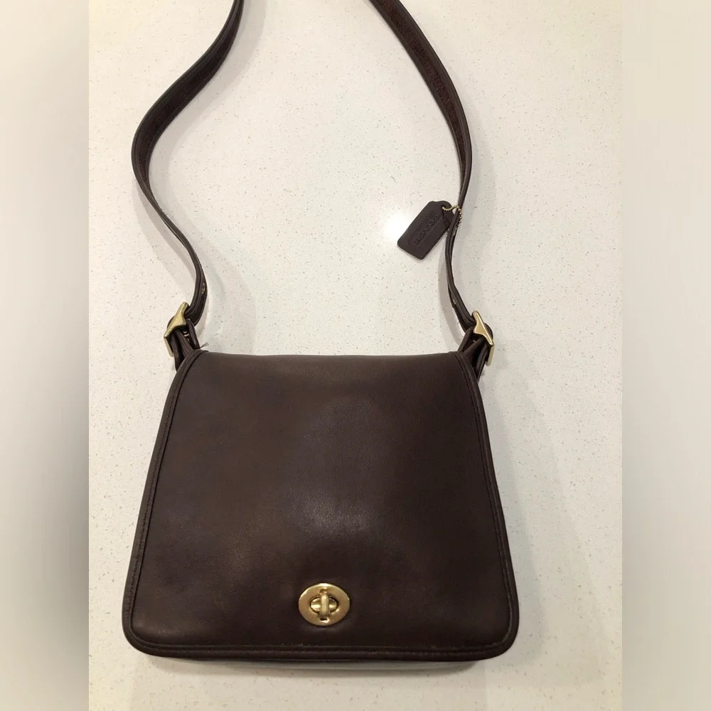 COACH VINTAGE LEGACY COMPANION  Mahogany Leather bag/purse #9715 with hangtag - Picture 2 of 14